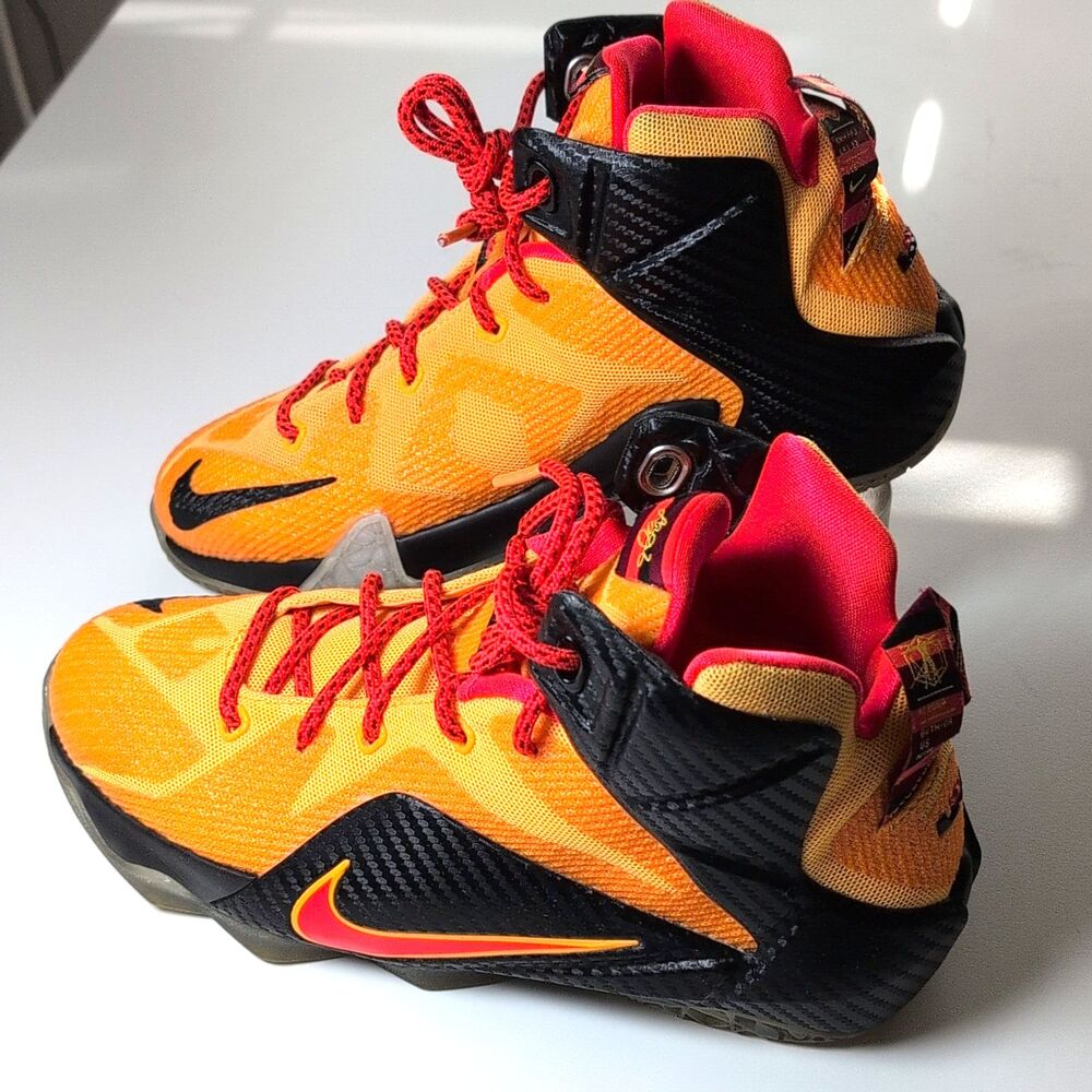 Nike LeBron 12 XII GS Laser Orange Sneakers 685181-830 Size 5.5y, Wmn 7.5
